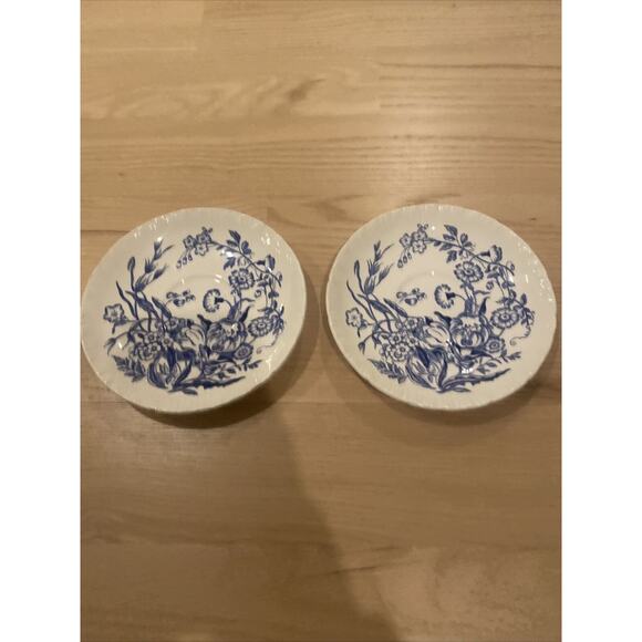 Wedgwood Ranunculus Blue Shell Edge Set Of 2 Saucers Cobalt Blue Flowers England - Picture 1 of 7